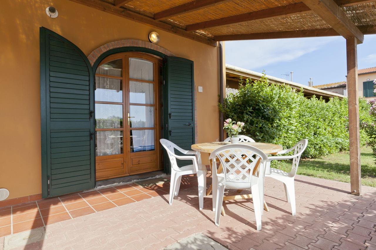 Borgo Guglielmo Aparthotel Marina di Cecina Exterior photo