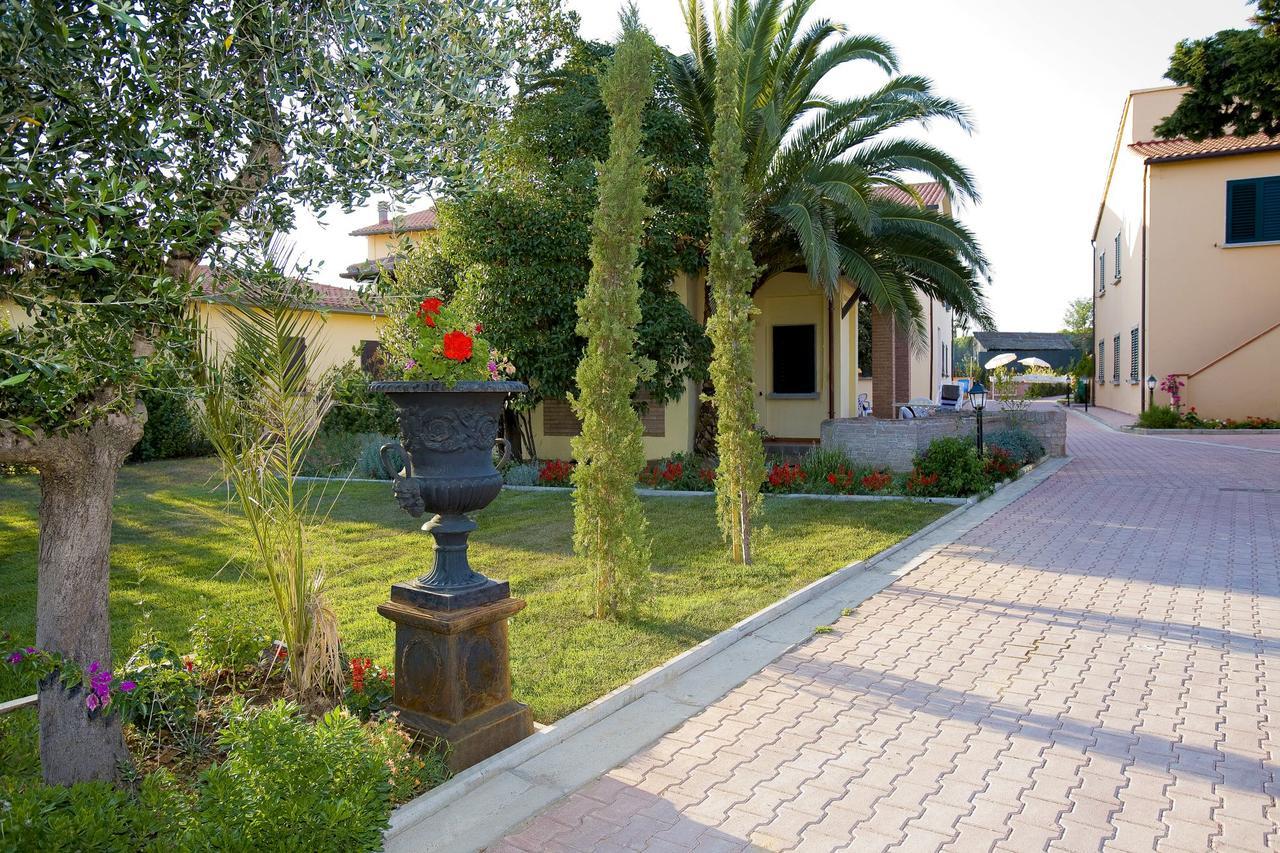 Borgo Guglielmo Aparthotel Marina di Cecina Exterior photo